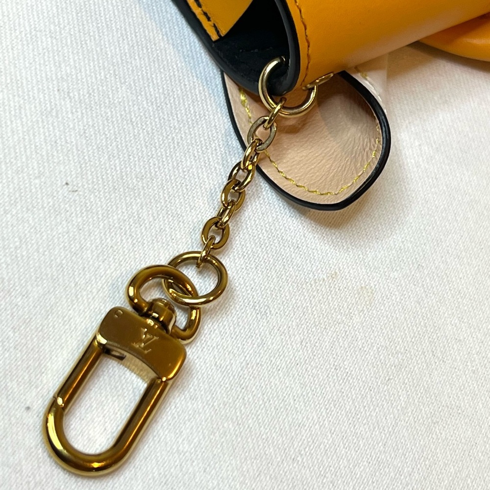 Louis Vuitton Monogram Orange and Black Cat EarPods Case - Picture 13 of 13